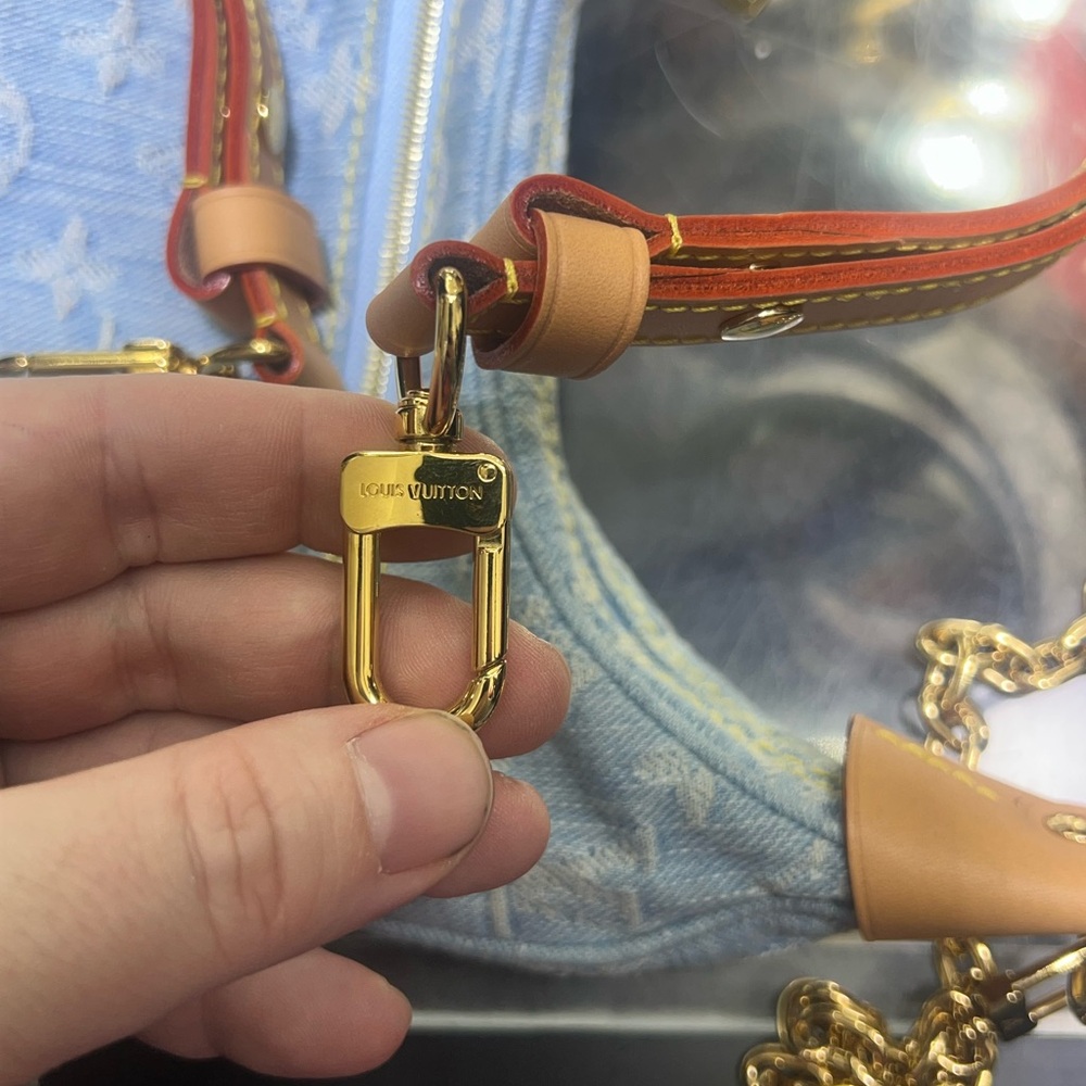 Louis Vuitton Loop Blue Denim Sky Bag - Picture 8 of 11